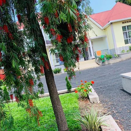 Arundinaria Guest House Gisenyi Bagian luar foto